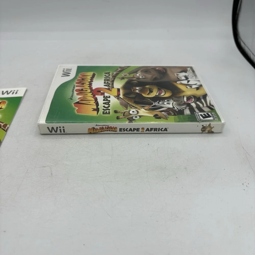 Nintendo Wii Game Madagascar Escape‎ 2 Africa w Manual DreamWorks 2002